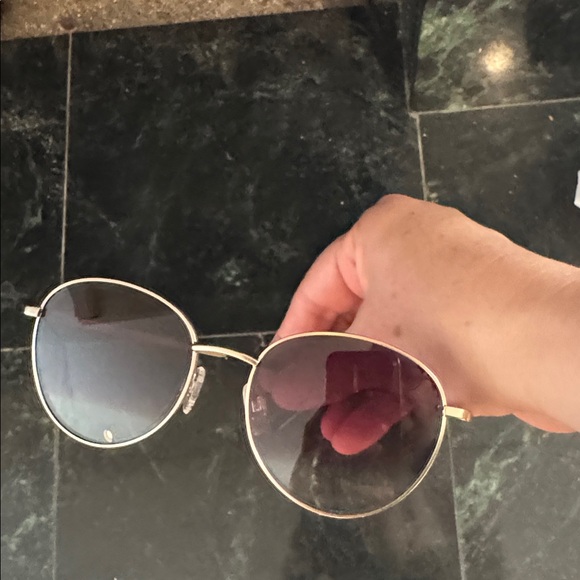 New Quay Stylish Gold Sunglasses with Dark Lenses - Picture 6 of 9